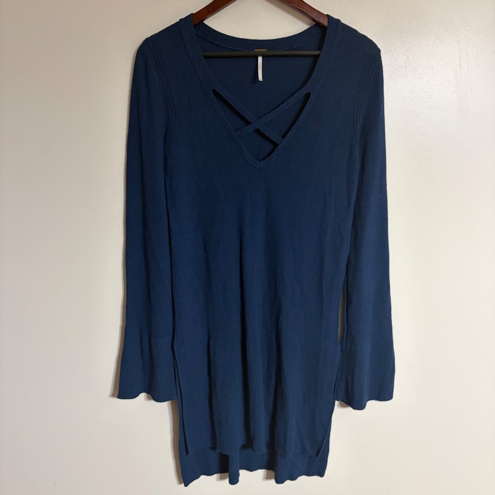 Free People Womens Crisscross V-Neck Bell Sleeve Knit Tunic Sweater Blue Large